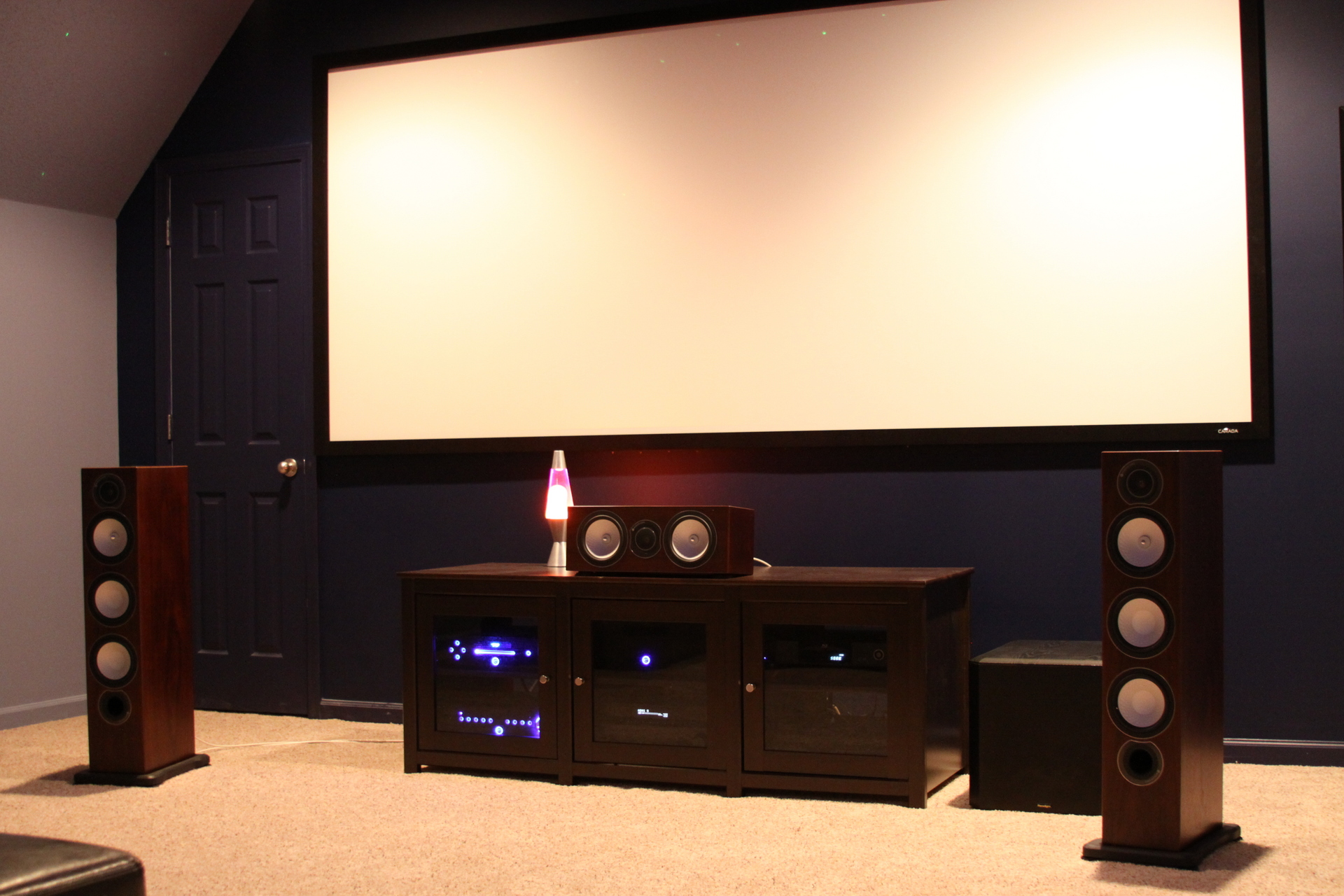 amp74's Home Theater Gallery - Attic Buildout Theater (105 photos)