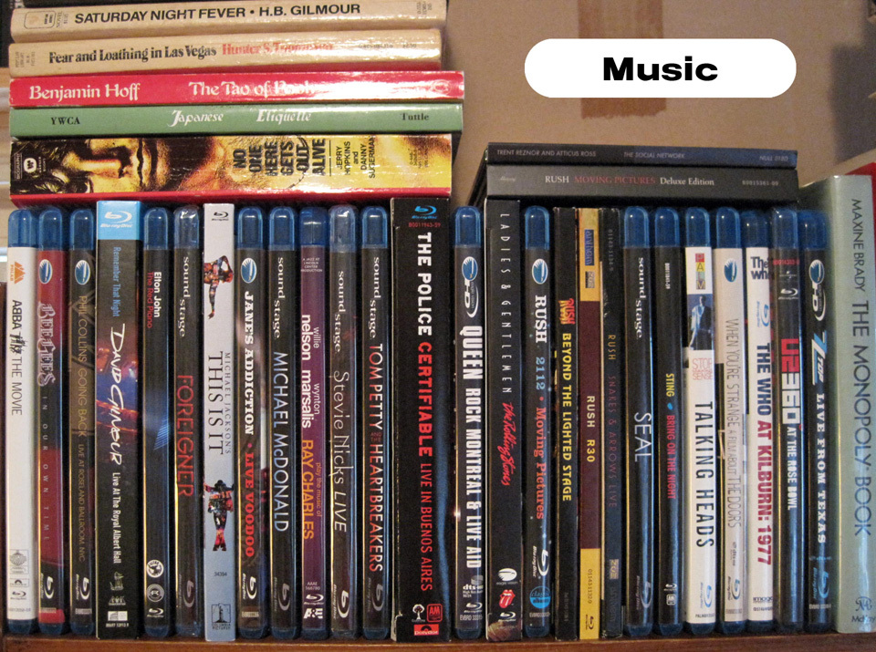 AbsoluteDestiny's Home Theater Gallery Bluray Collection (23 photos)