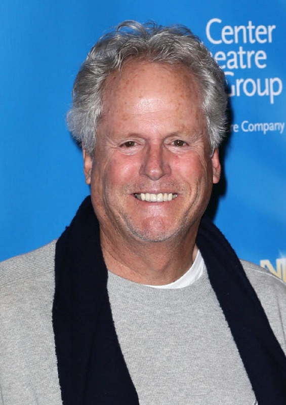 Cliff De Young